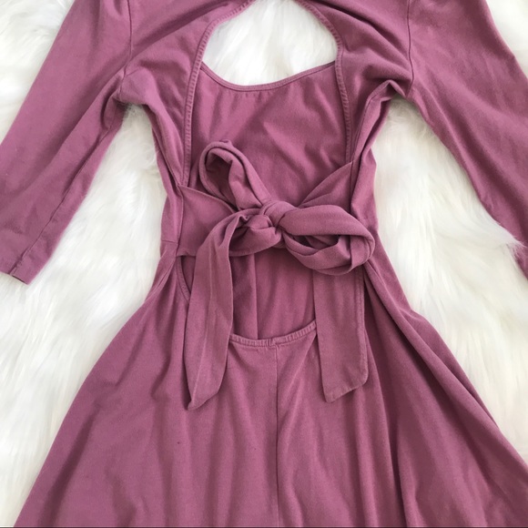 ｔｏｂｉ  ｂａｃｋｌｅｓｓ  ｂｏｗ  ｄｒｅｓｓ - Picture 4 of 4